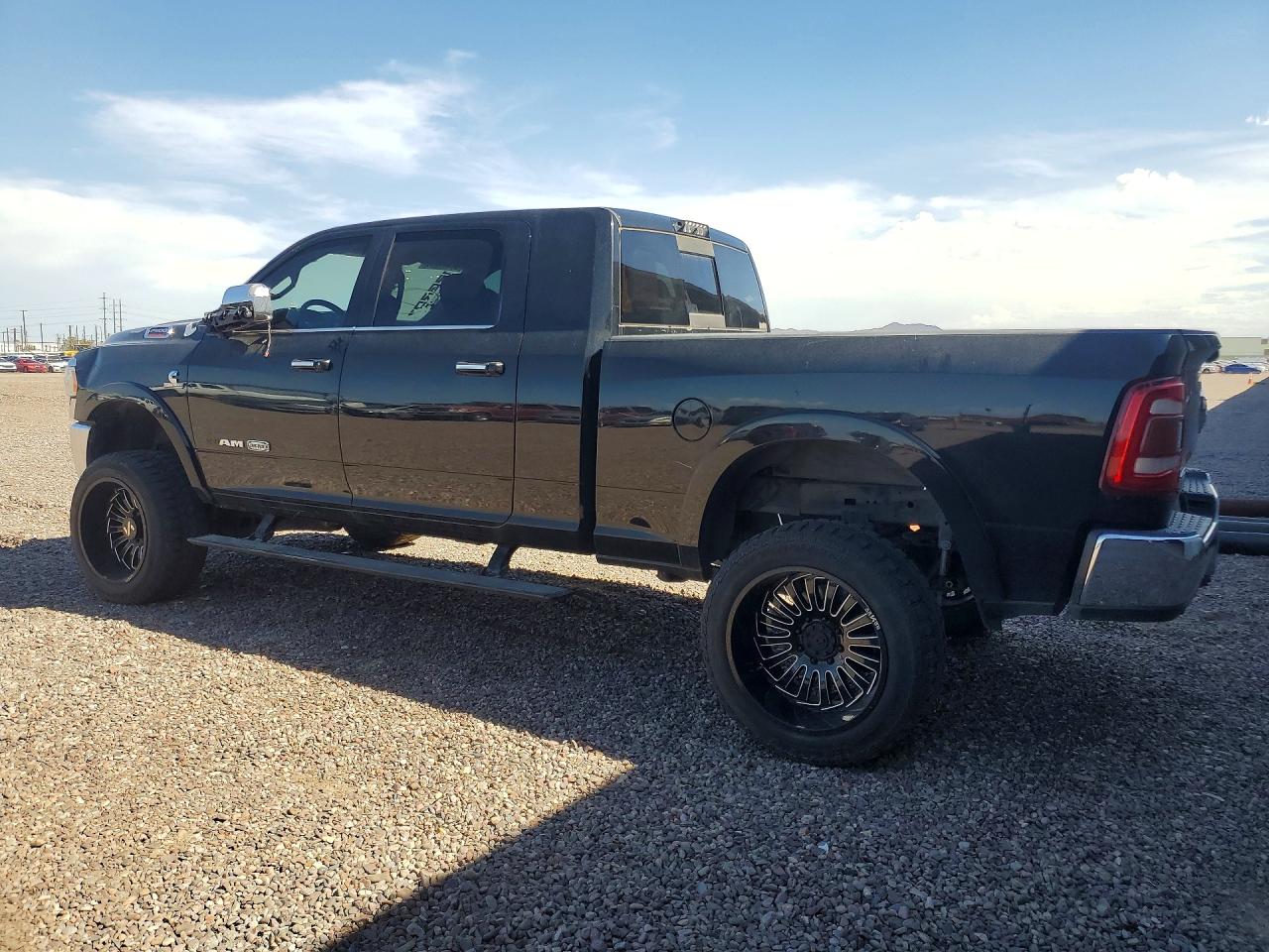 2020 RAM 2500 LONGHORN — снимка 2
