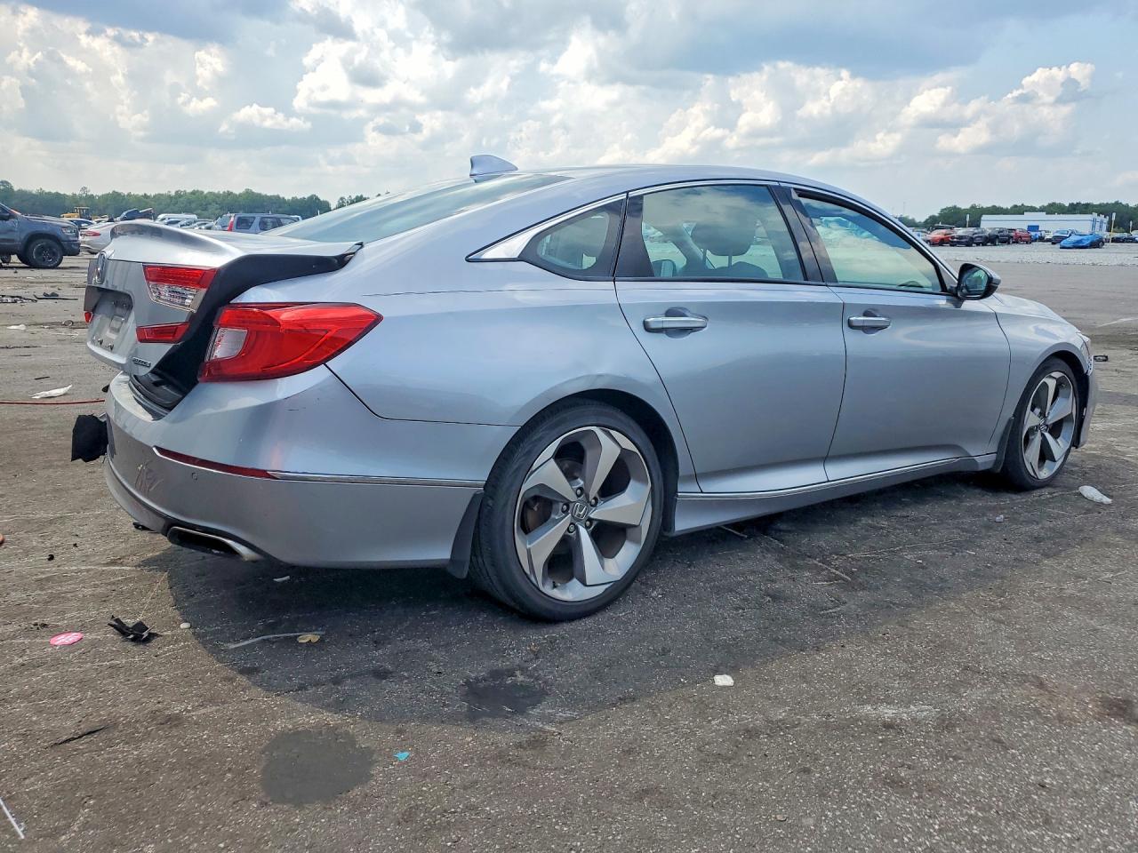 2018 HONDA ACCORD TOURING — снимка 3