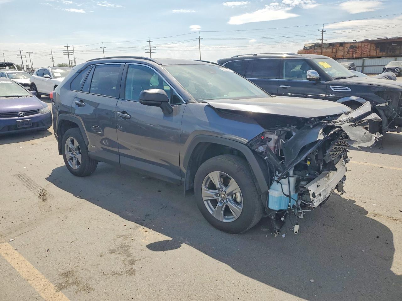 2025 TOYOTA RAV4 LE — снимка 4