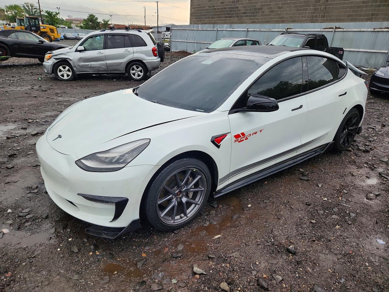 2021 TESLA MODEL 3