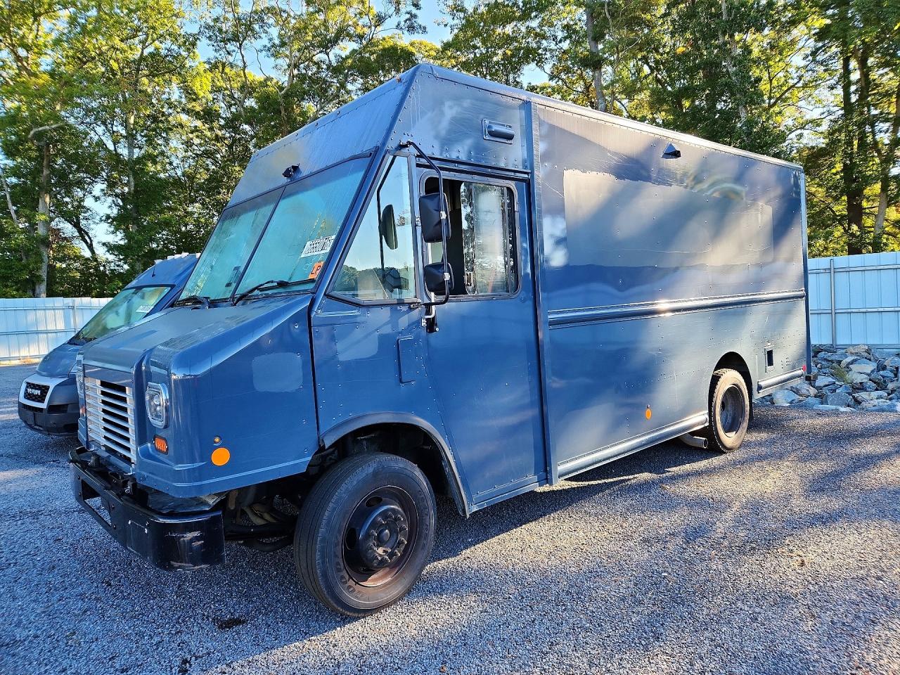 2021 FORD F59
