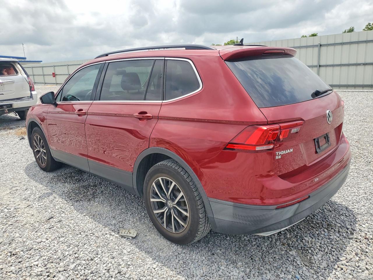 2019 VOLKSWAGEN TIGUAN SE — снимка 2