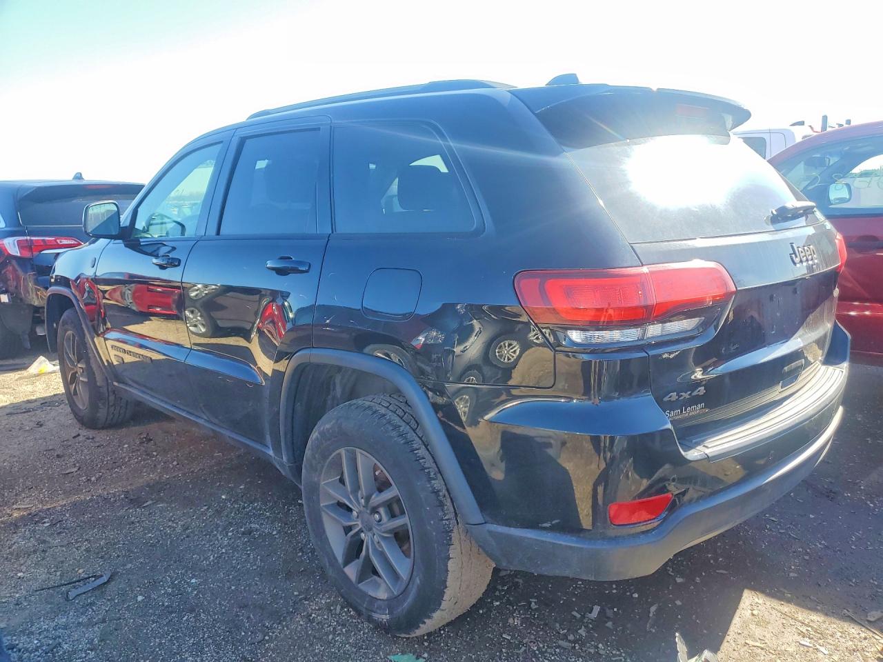 2017 JEEP GRAND CHEROKEE LAREDO — снимка 2