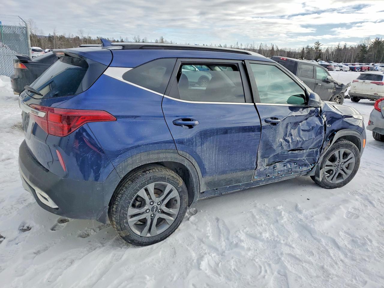 2023 KIA SELTOS S — снимка 3