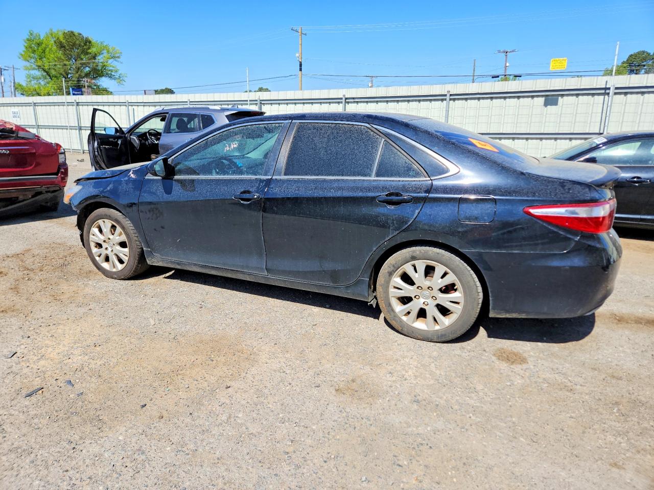 2015 TOYOTA CAMRY SE — снимка 2