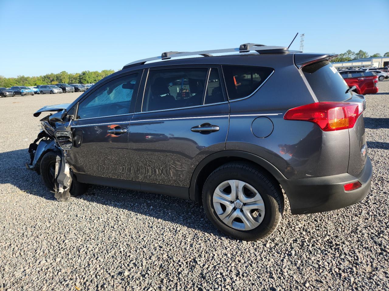 2015 TOYOTA RAV4 LE — снимка 2