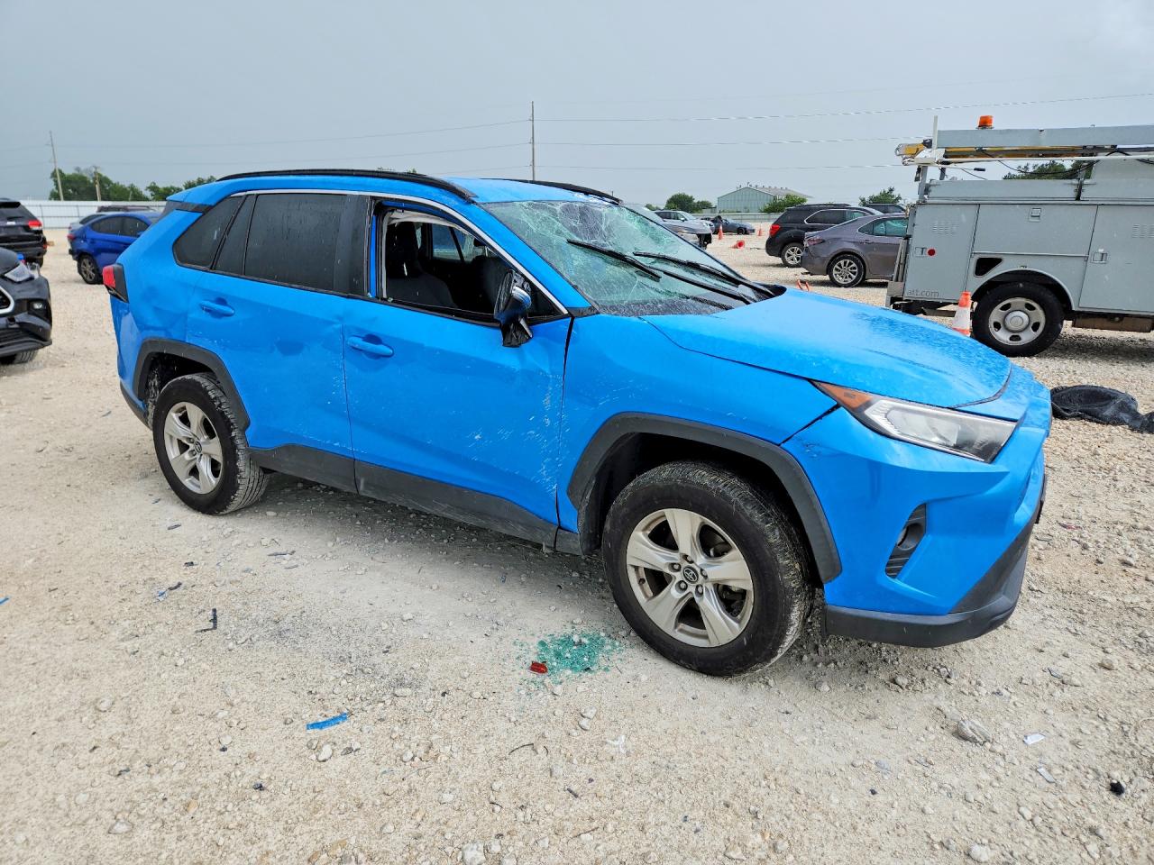 2021 TOYOTA RAV4 XLE — снимка 4