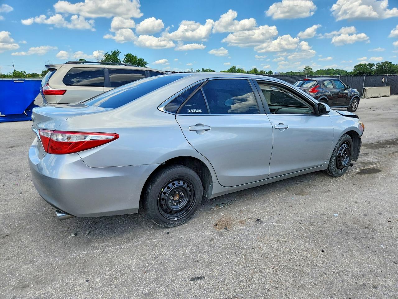 2016 TOYOTA CAMRY XLE — снимка 3