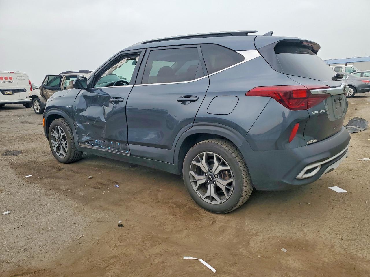 2021 KIA SELTOS EX — снимка 2