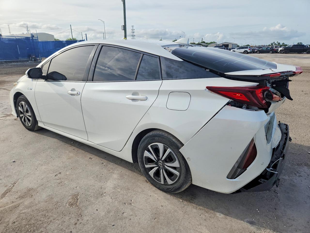 2017 TOYOTA PRIUS PRIME ADVANCED — снимка 2