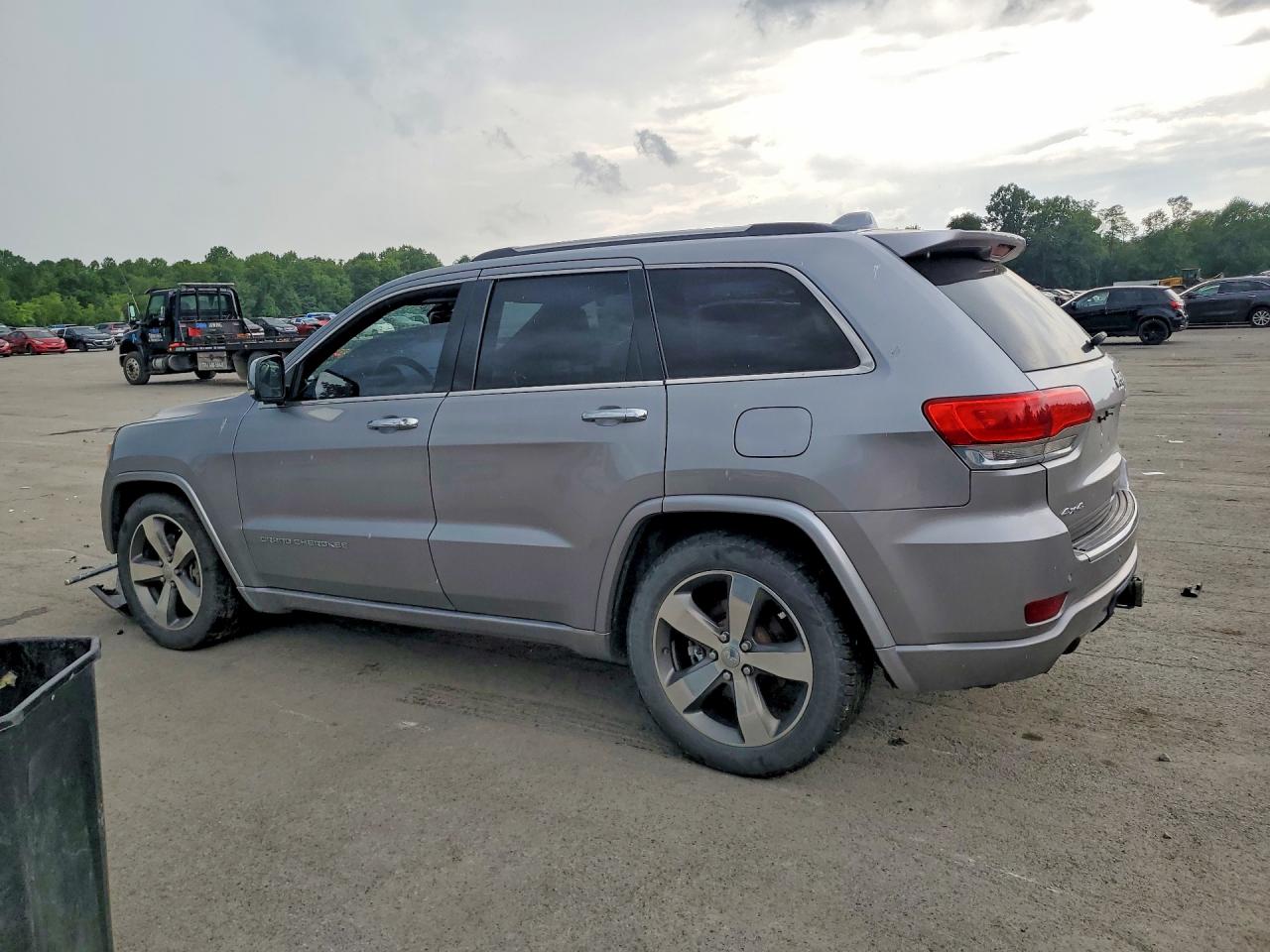 2015 JEEP GRAND CHEROKEE OVERLAND — снимка 2