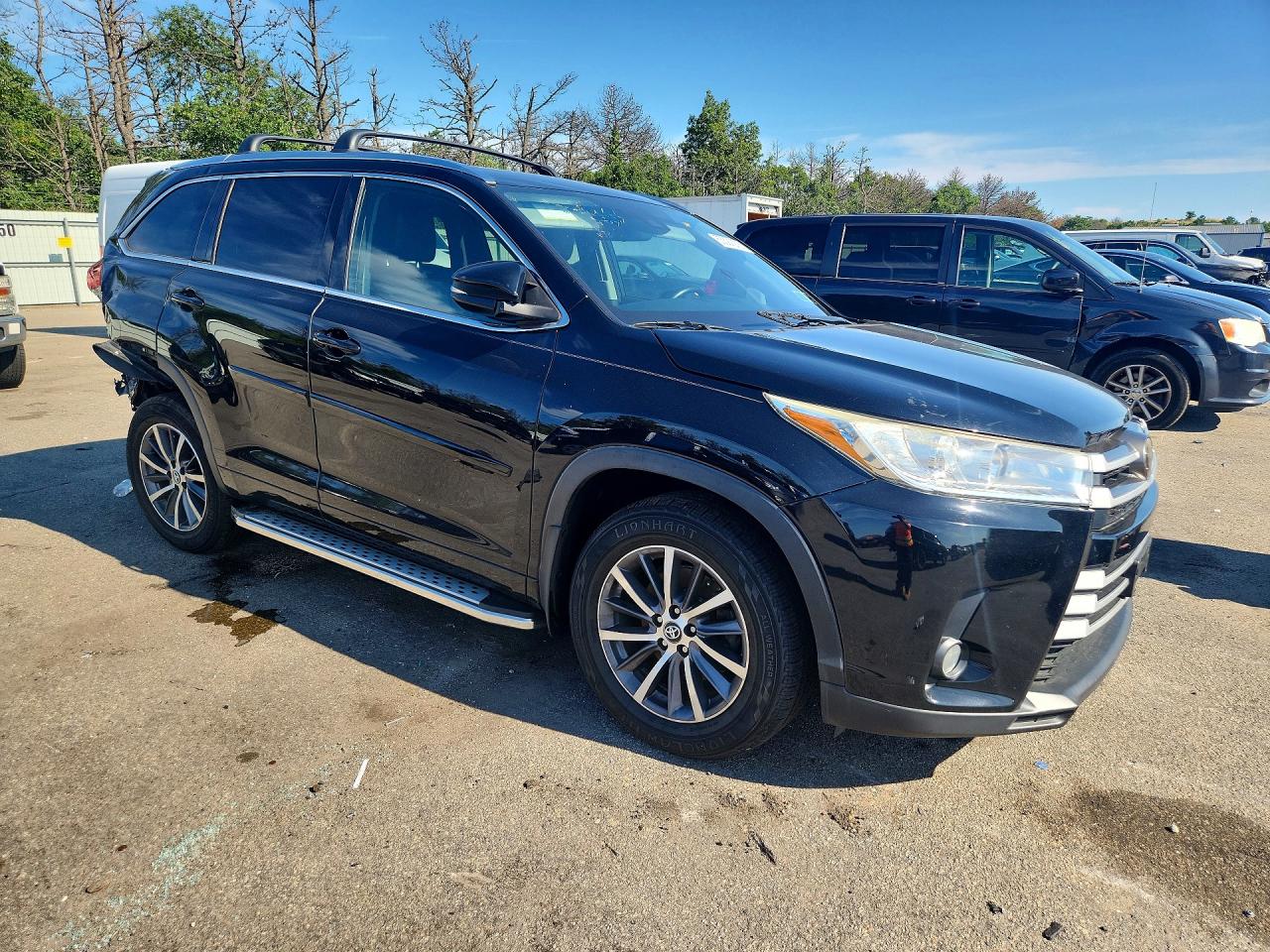 2017 TOYOTA HIGHLANDER XLE — снимка 4