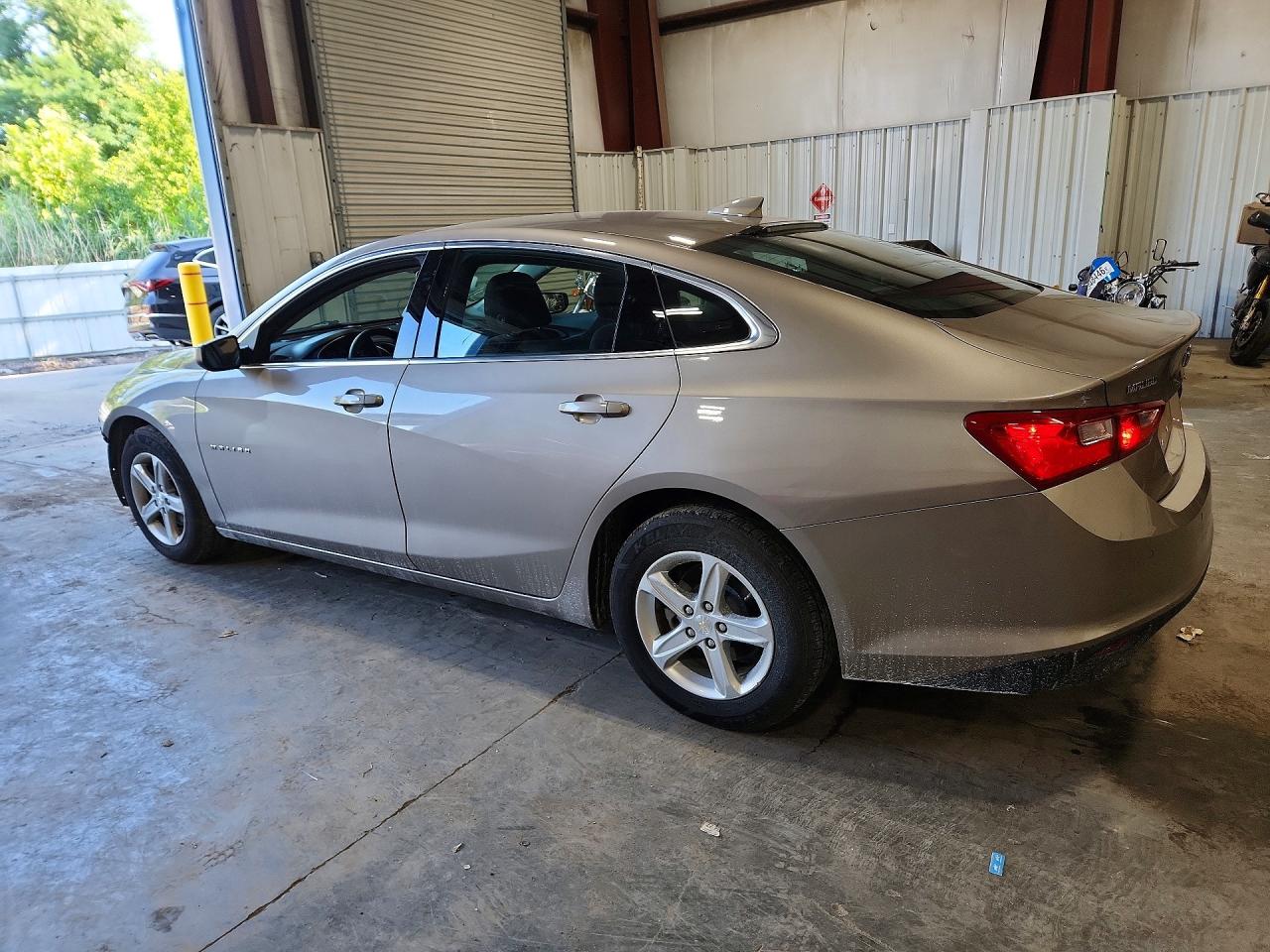 2024 CHEVROLET MALIBU LT — снимка 2