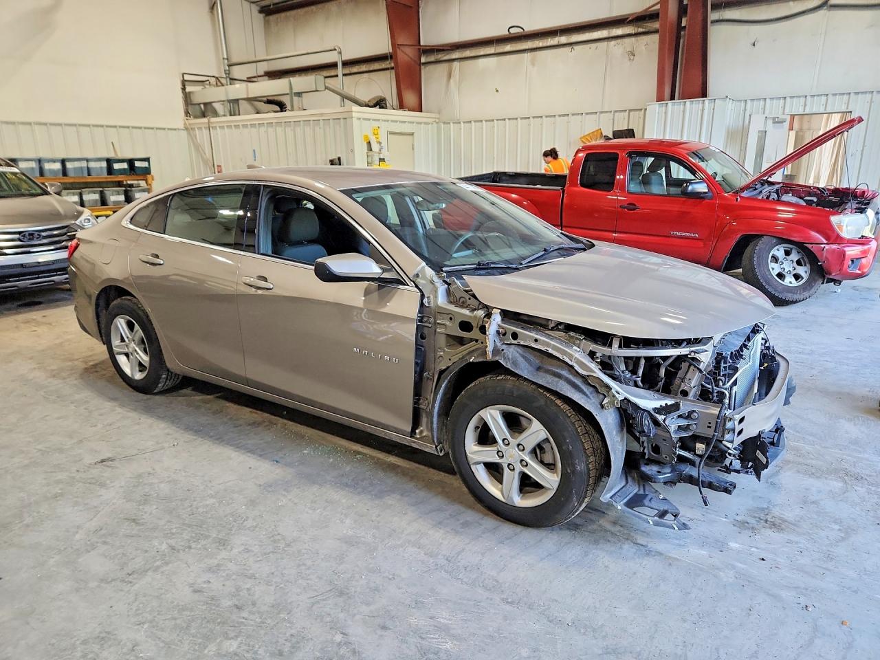2024 CHEVROLET MALIBU LT — снимка 4
