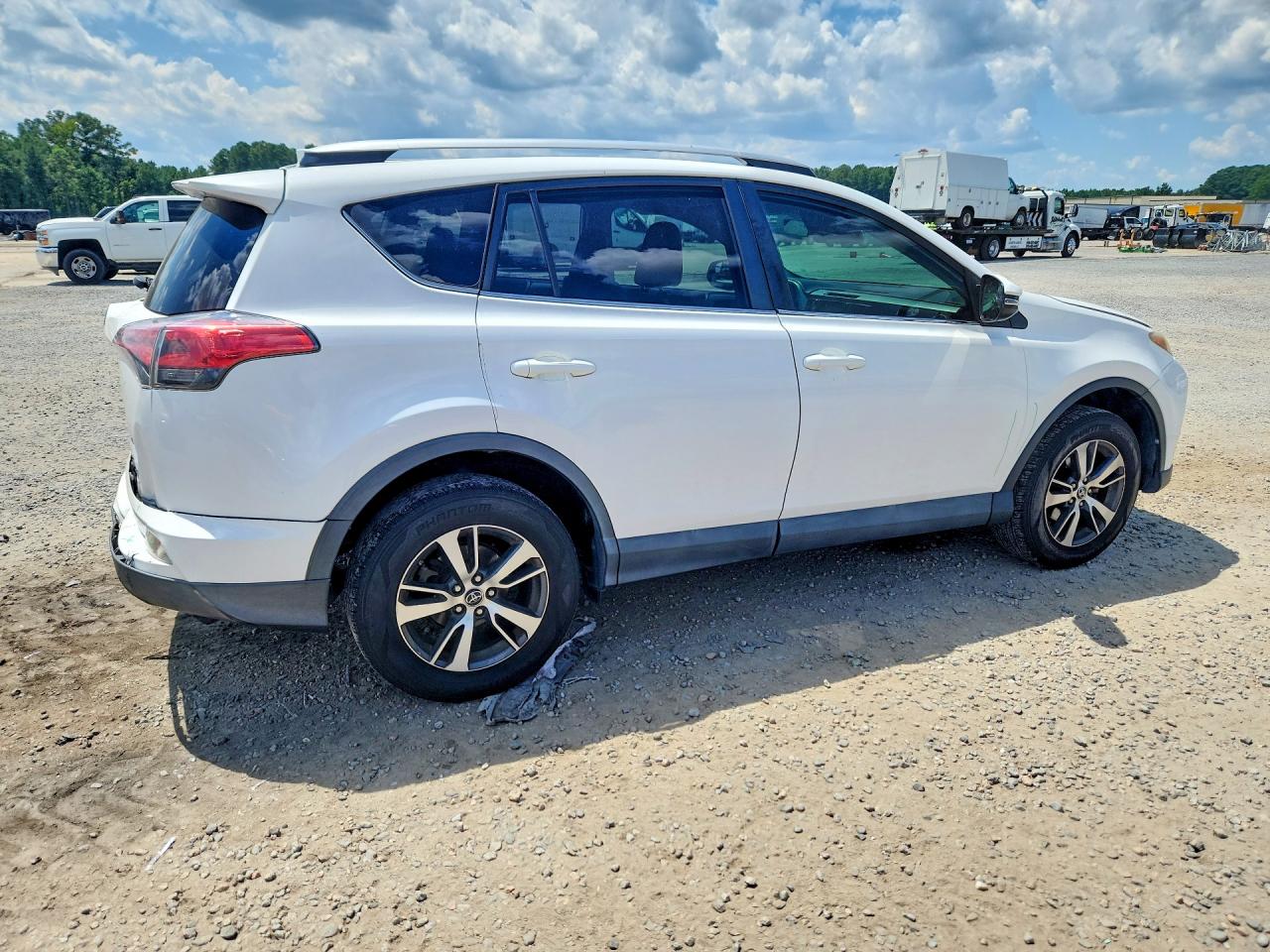 2016 TOYOTA RAV4 XLE — снимка 3