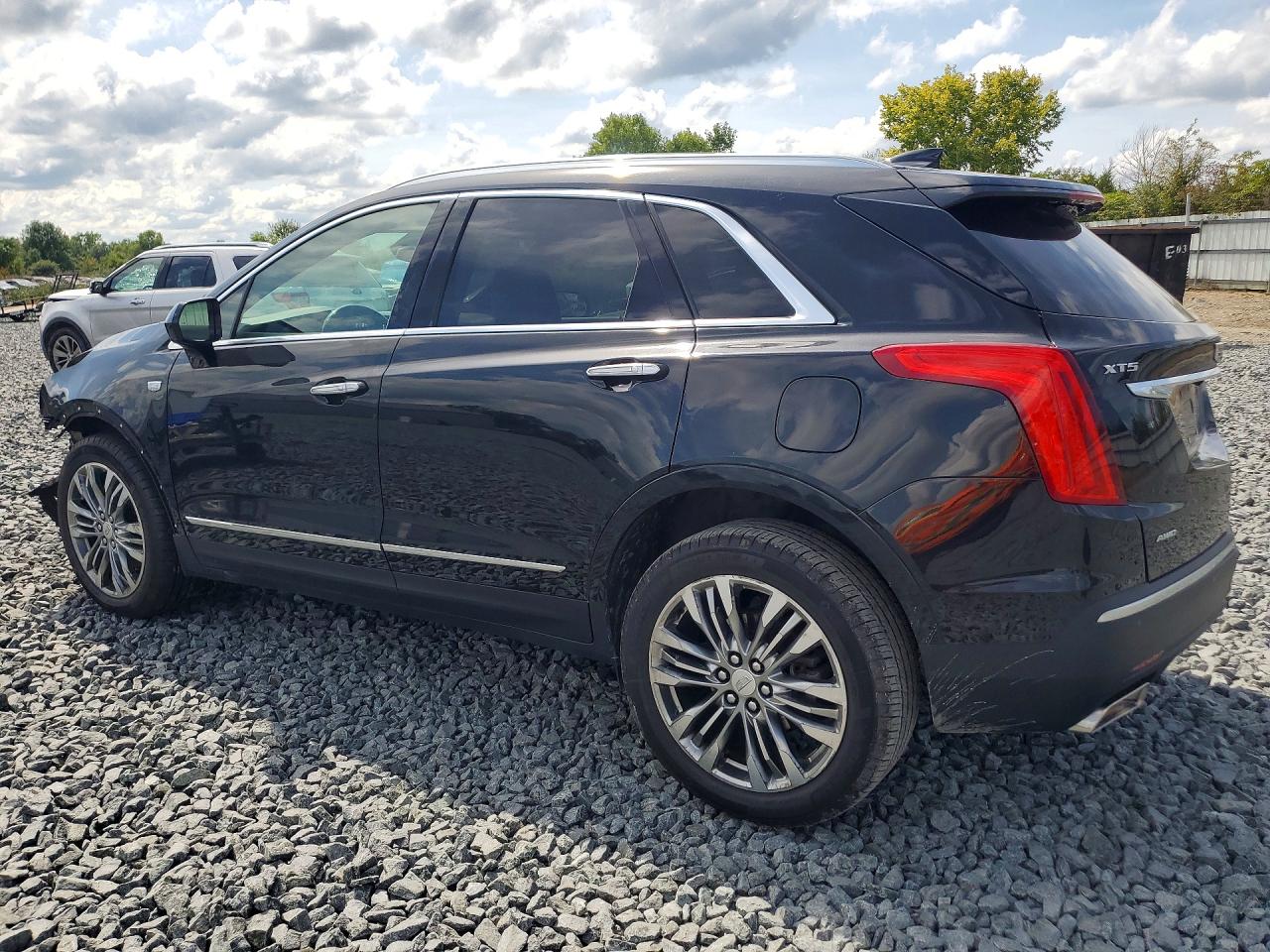 2017 CADILLAC XT5 PREMIUM LUXURY — снимка 2