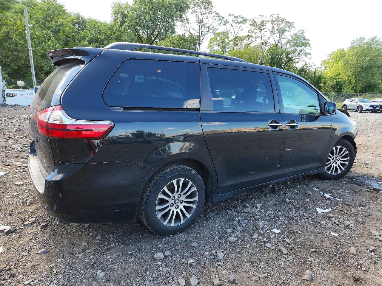 2018 TOYOTA SIENNA XLE 8-PASSENGER — снимка 3