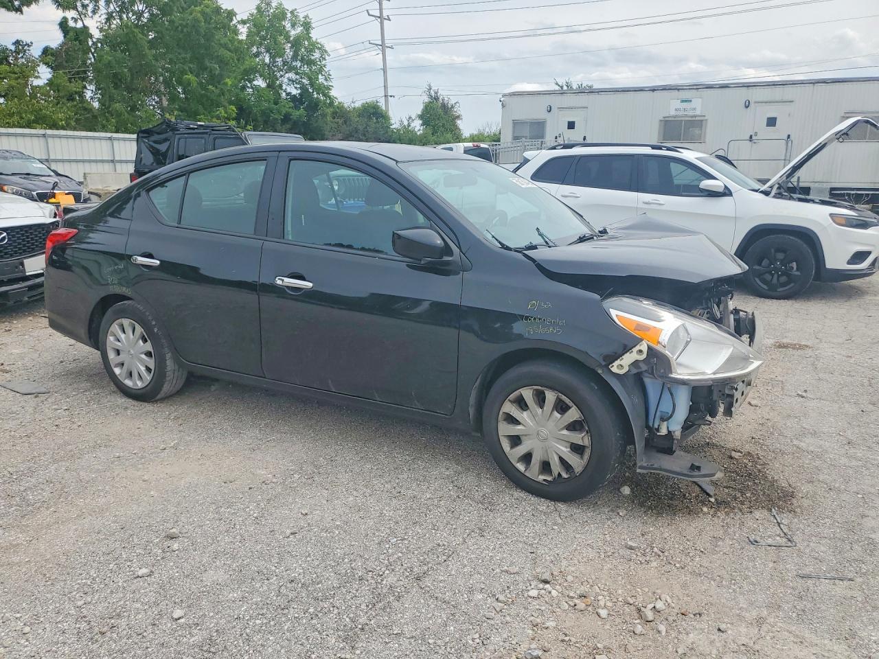 2018 NISSAN VERSA SV — снимка 4