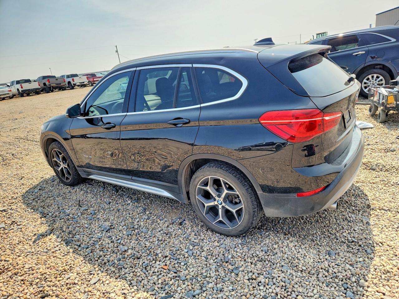 2017 BMW X1 SDRIVE28I — снимка 2