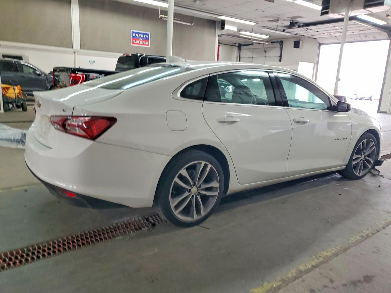 2022 CHEVROLET MALIBU LT — снимка 3