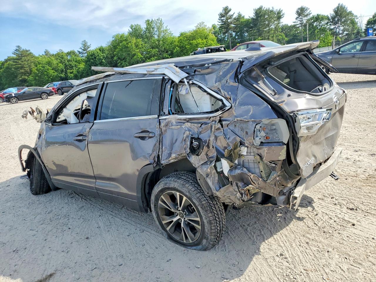 2016 TOYOTA HIGHLANDER XLE — снимка 2