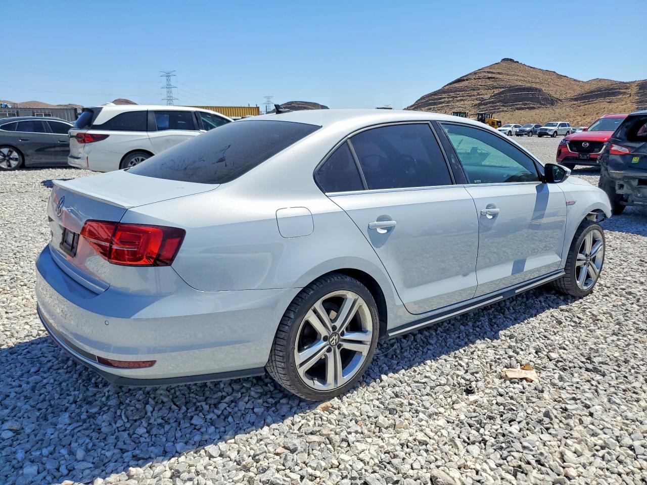 2017 VOLKSWAGEN JETTA GLI — снимка 3