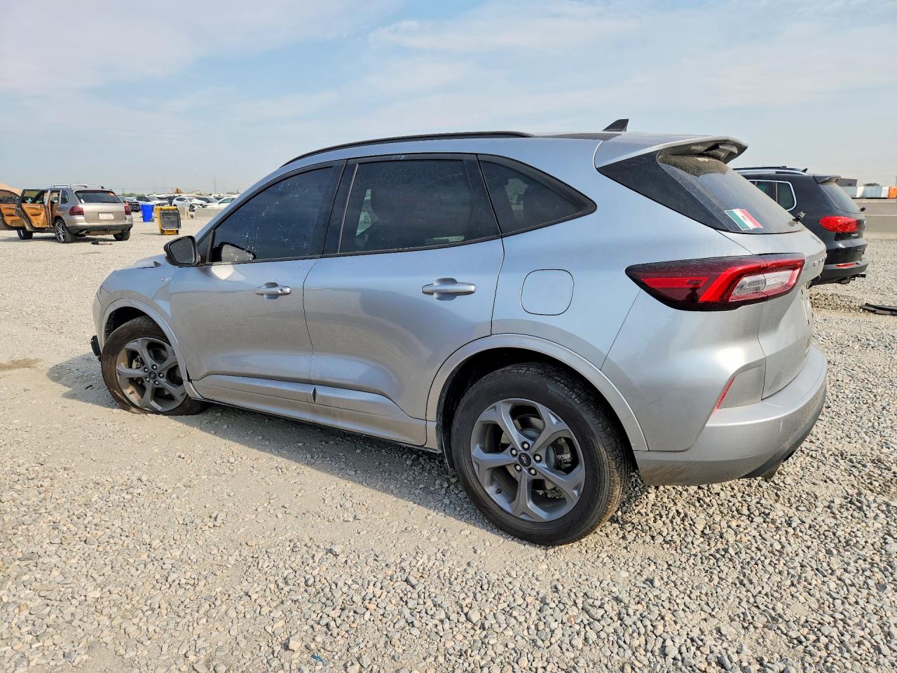 2023 FORD ESCAPE ST LINE — снимка 2