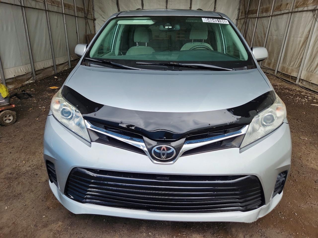 2019 TOYOTA SIENNA LE — снимка 5
