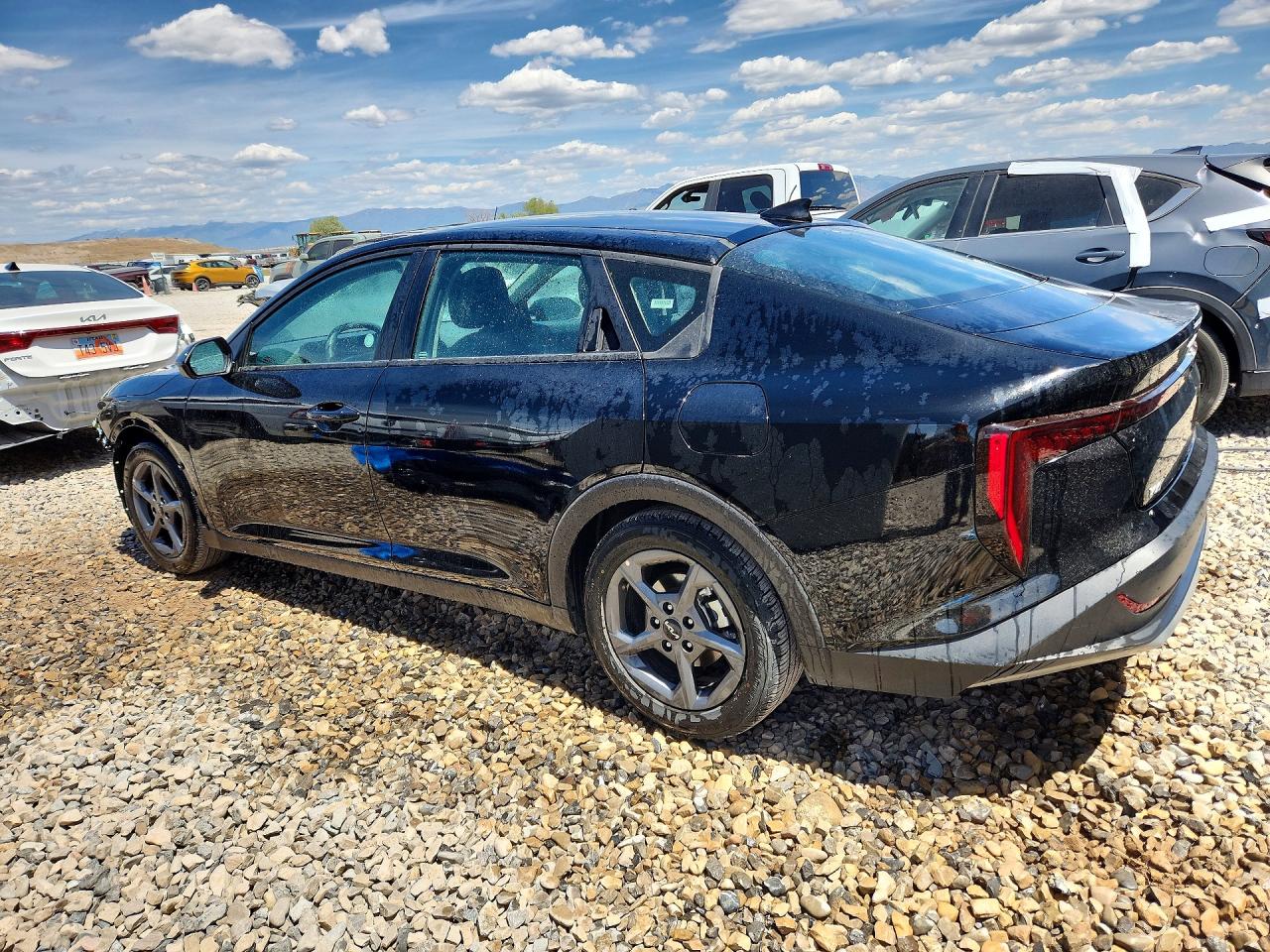 2025 KIA K4 LXS — снимка 2