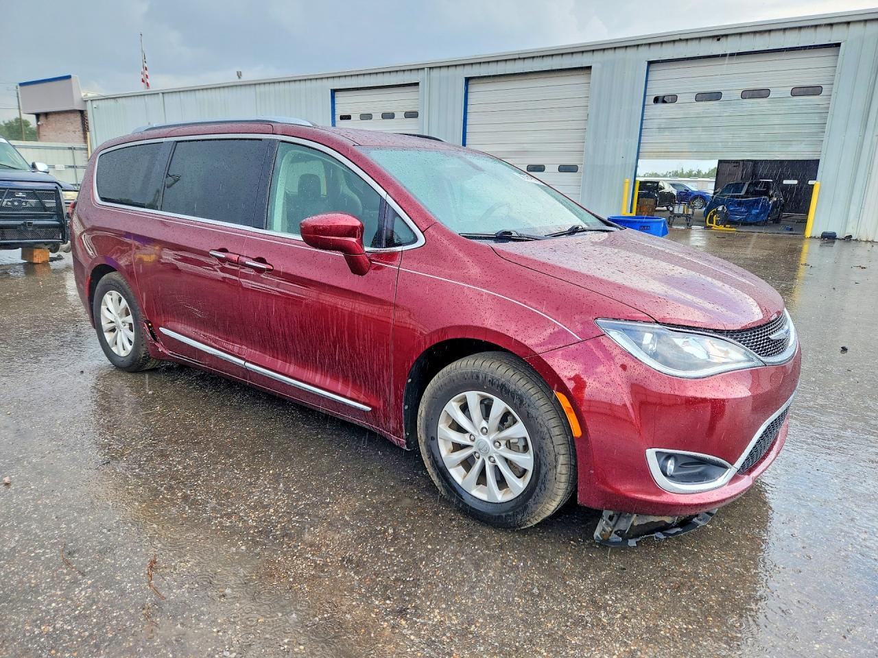 2019 CHRYSLER PACIFICA TOURING L — photo 4