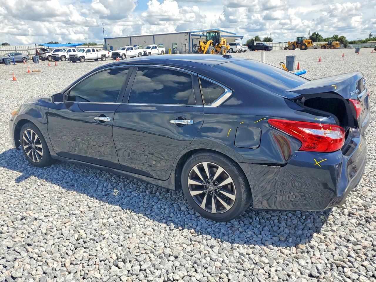 2017 NISSAN ALTIMA 2.5 SV — снимка 2