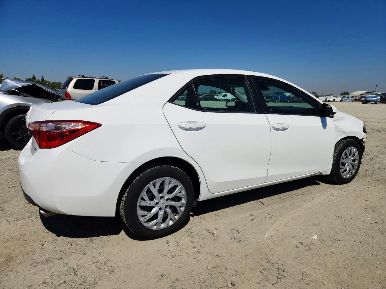2017 TOYOTA COROLLA LE — снимка 3
