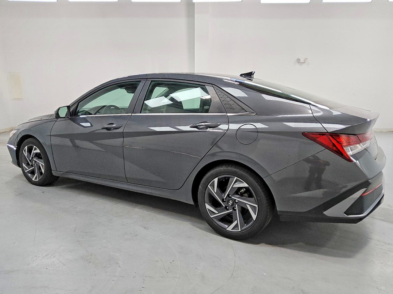 2024 HYUNDAI ELANTRA LIMITED — снимка 2