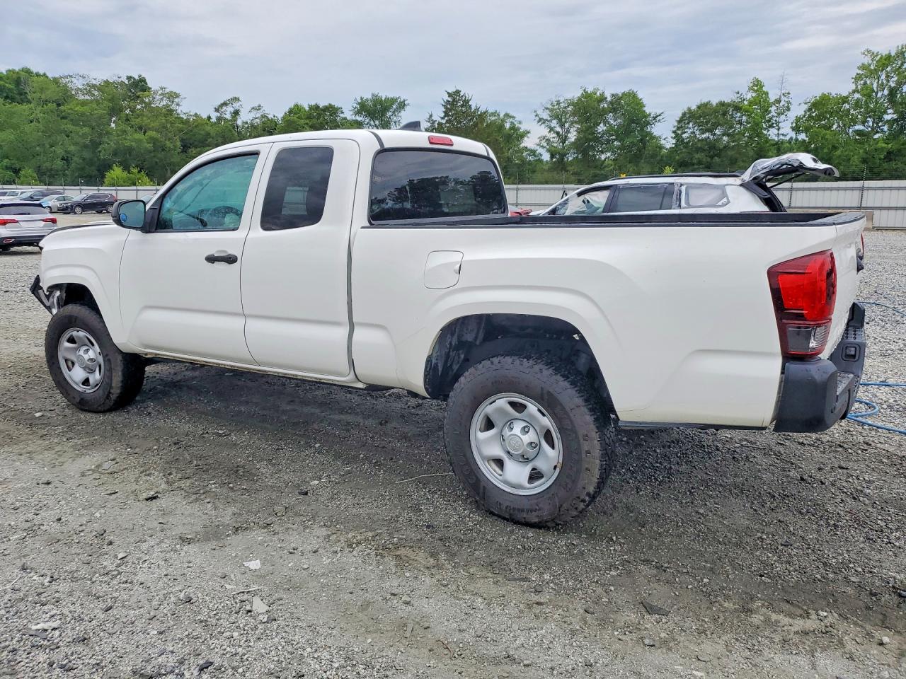 2021 TOYOTA TACOMA SR — снимка 2