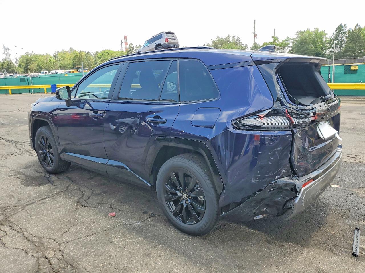 2026 TOYOTA RAV4 PLUG-IN HYBRID SE — снимка 2