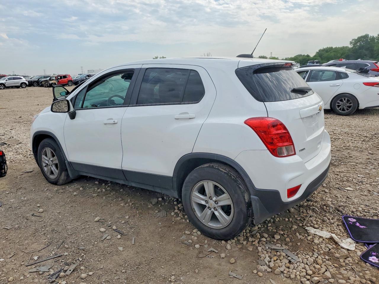 2020 CHEVROLET TRAX LS — снимка 2