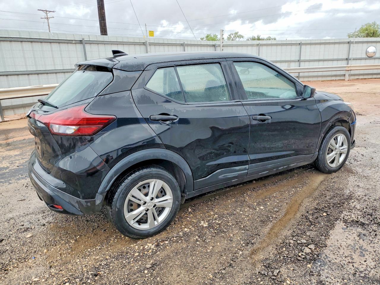 2021 NISSAN KICKS S — снимка 3