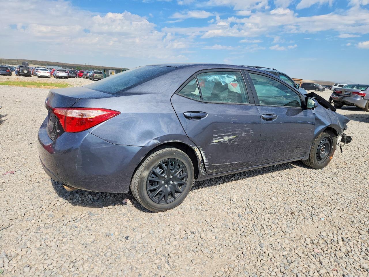 2017 TOYOTA COROLLA LE — снимка 3