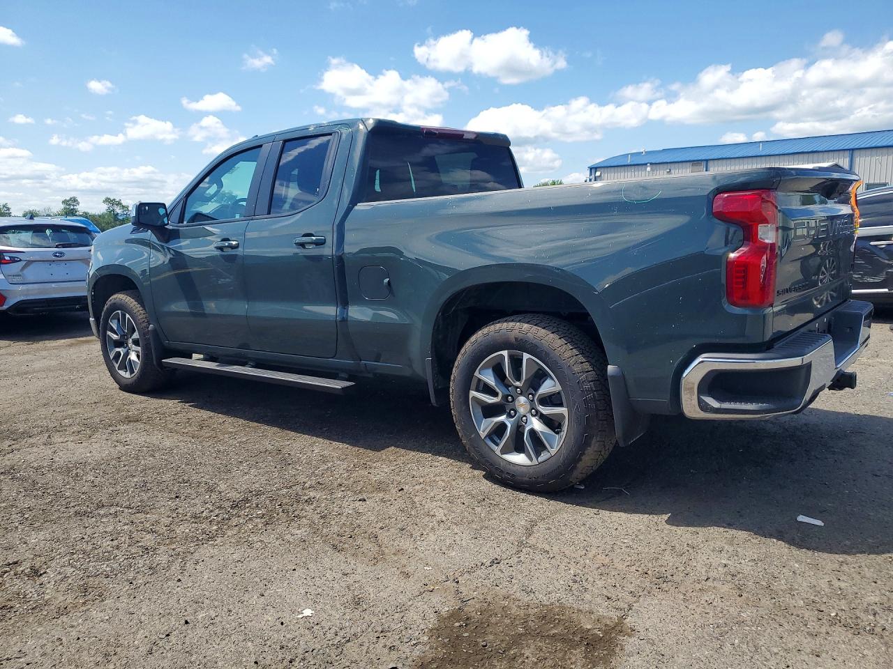 2026 CHEVROLET SILVERADO K1500 LT — снимка 2
