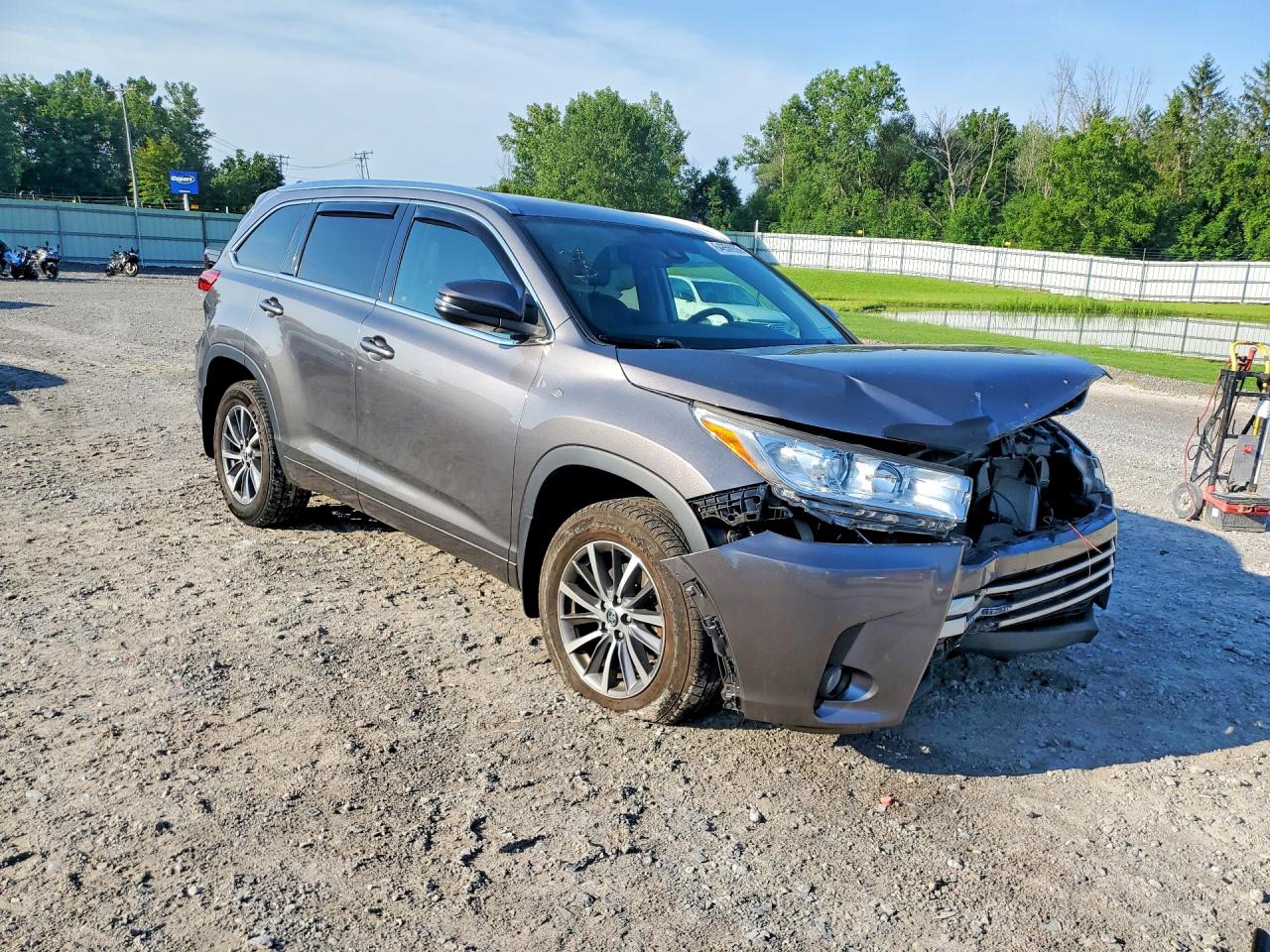 2018 TOYOTA HIGHLANDER XLE — снимка 4