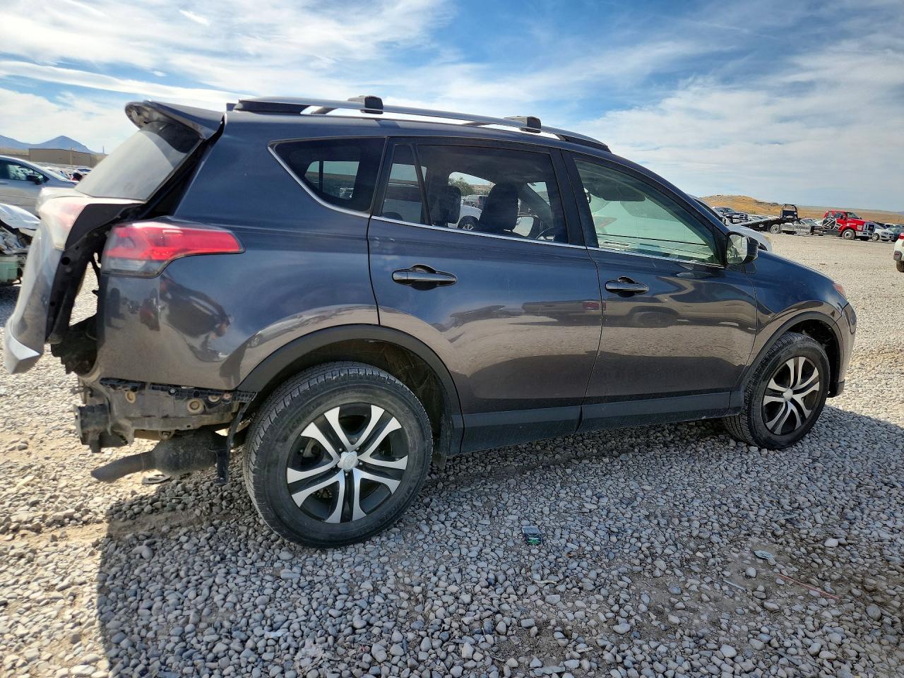 2017 TOYOTA RAV4 LE — снимка 3