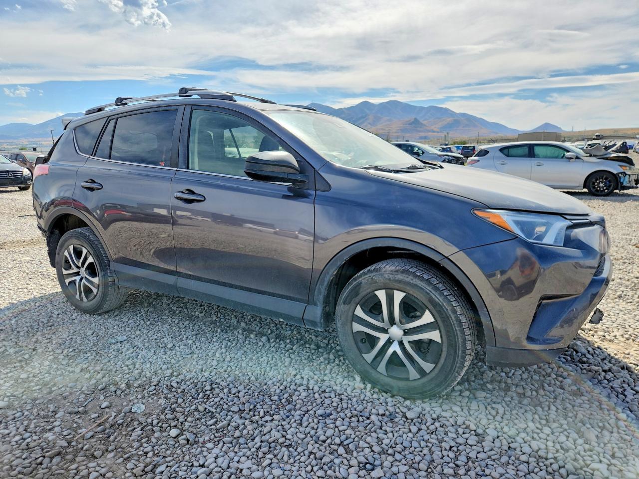 2017 TOYOTA RAV4 LE — снимка 4