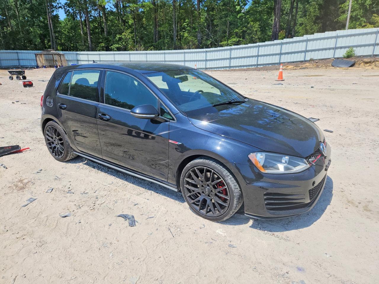 2015 VOLKSWAGEN GTI — снимка 4