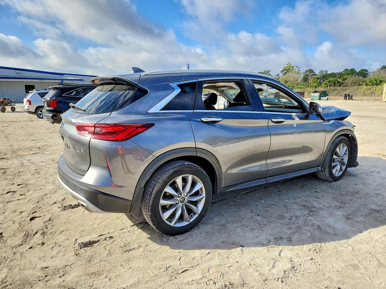 2022 INFINITI QX50 LUXE — снимка 3
