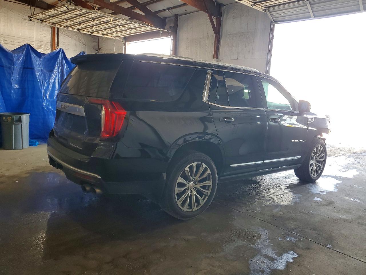 2021 GMC YUKON DENALI — снимка 3