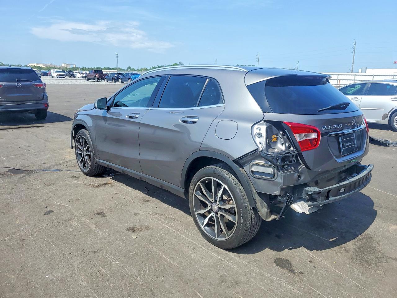 2016 MERCEDES-BENZ GLA 250 — снимка 2