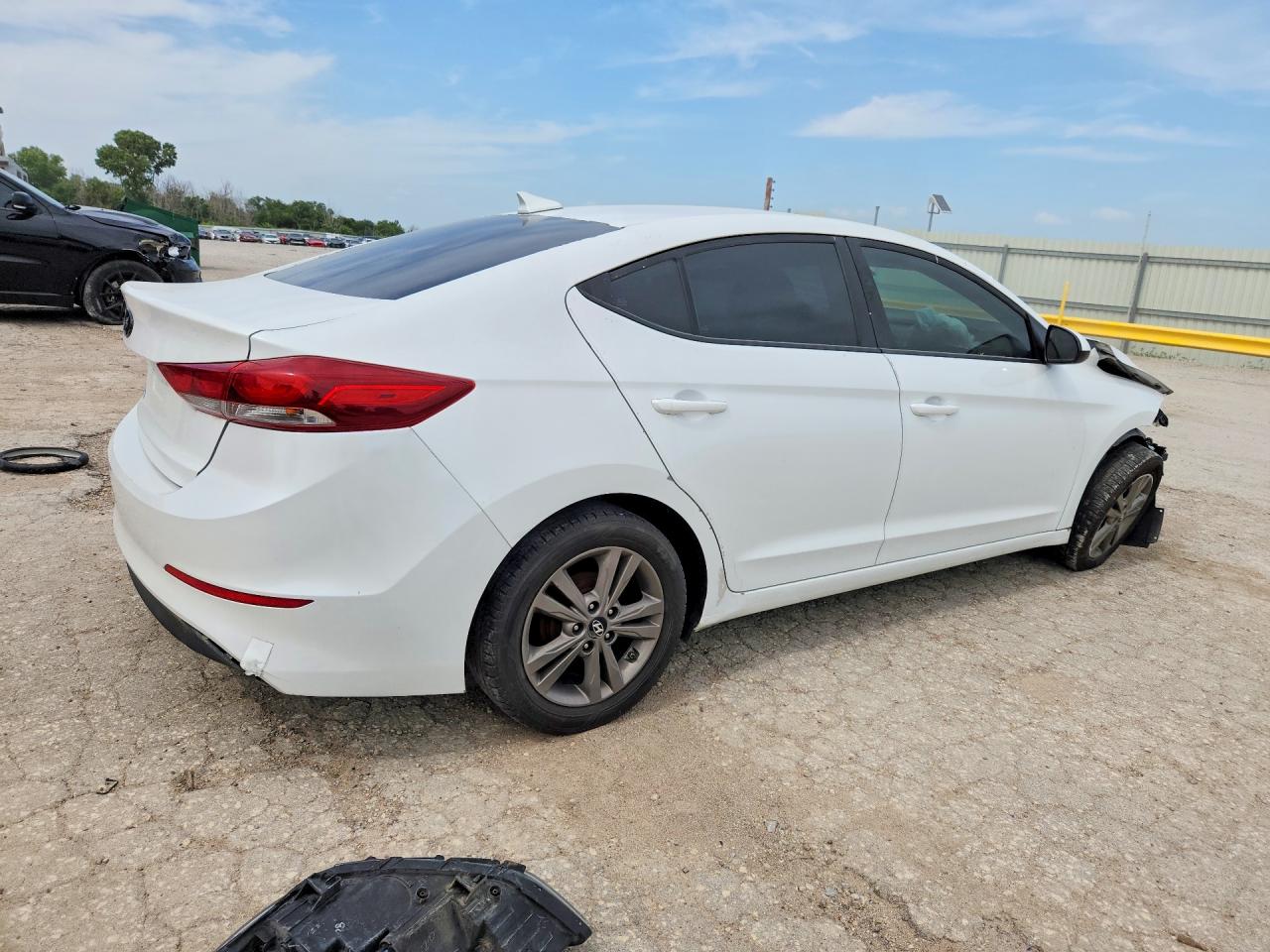 2017 HYUNDAI ELANTRA SE — снимка 3