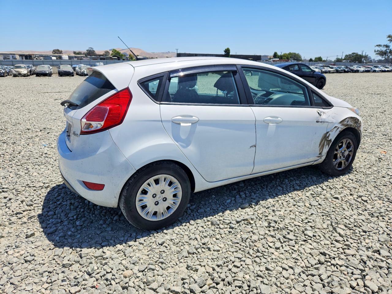 2015 FORD FIESTA SE — снимка 3