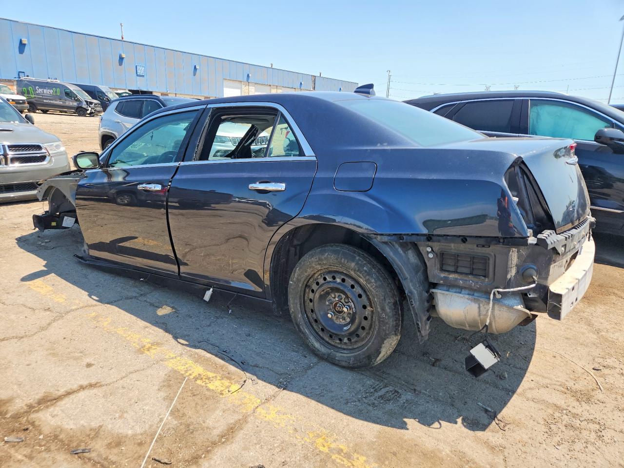2017 CHRYSLER 300C — снимка 2