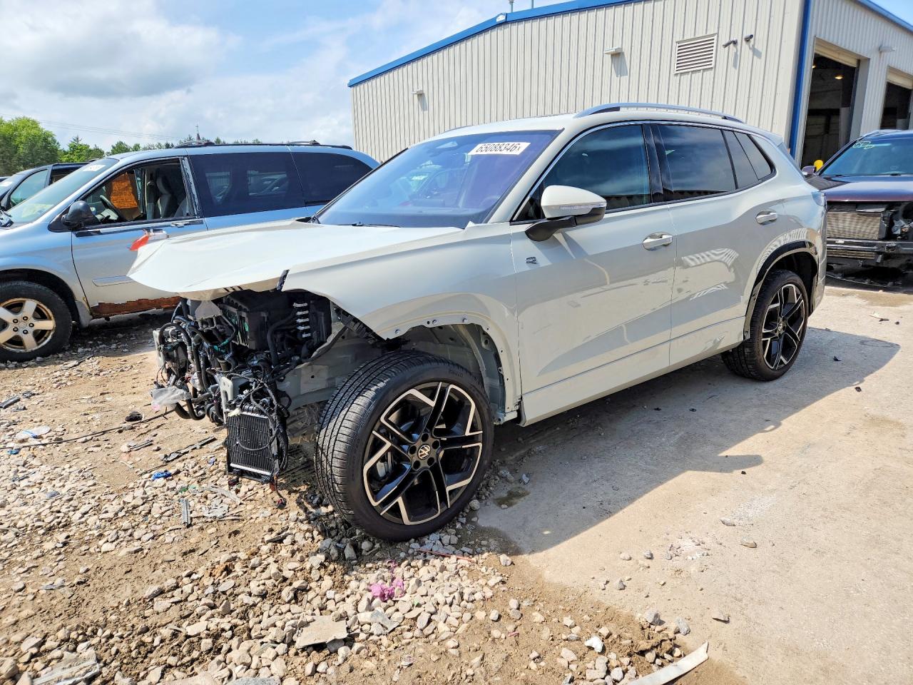 2026 VOLKSWAGEN TIGUAN SEL R-LINE TURBO